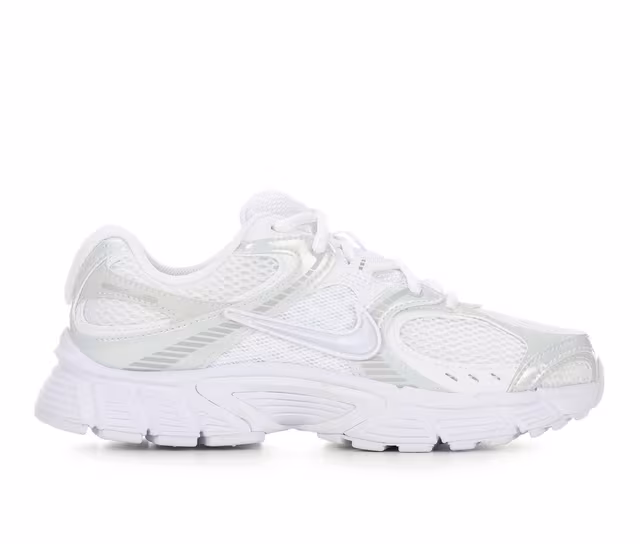 Women's Nike V5 RNR Sneakers in Wht/Met Sil color