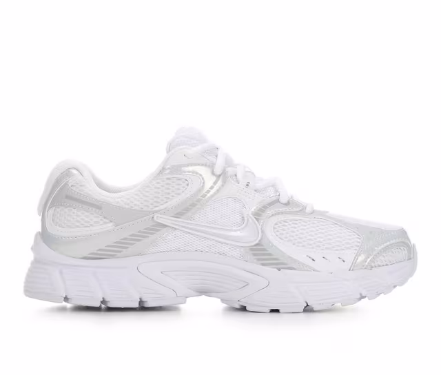 Men's Nike V5 RNR Sneakers in White/White color