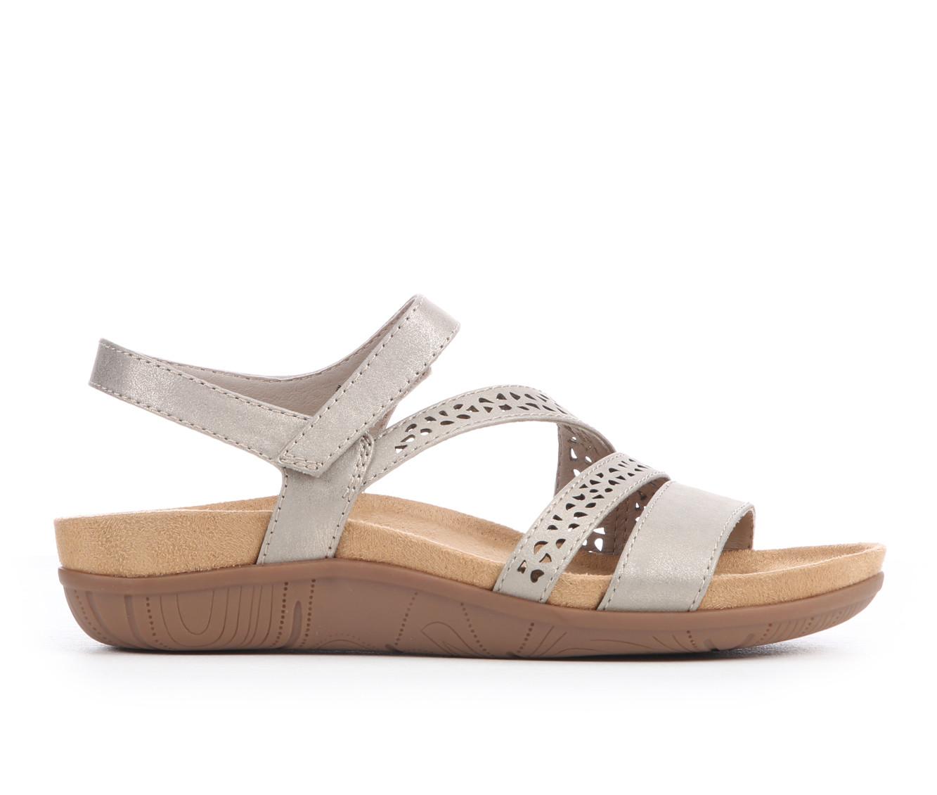 Women's Baretraps Jinna Sandals in Champagne color