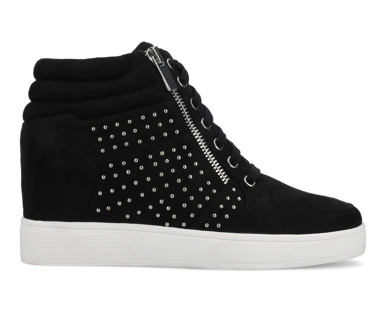 Black/Stud