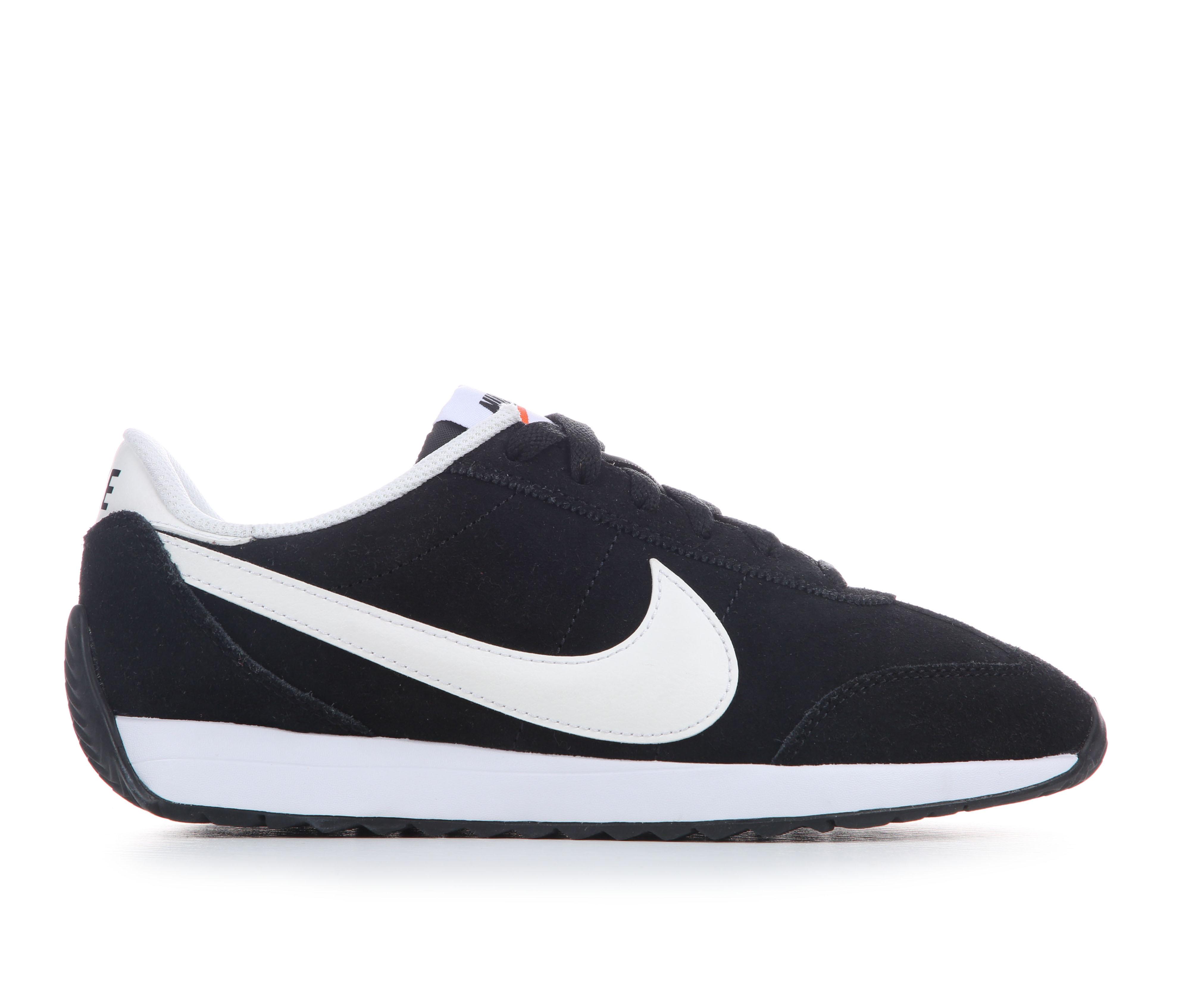 Black/White 001
